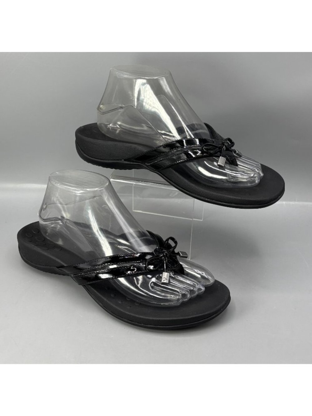 Vionic Bella Flip Flop Sandals Womens 8.5 Black Feminine Bow Toe-Post Slip On